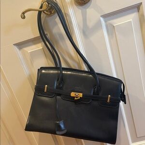 Elegant Blue Leather Handbag
